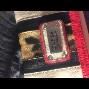 Guess wallet